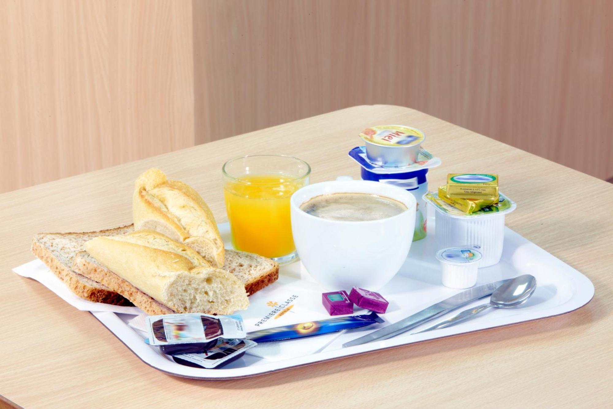 Premiere Classe St Quentin Saint-Quentin  Zewnętrze zdjęcie